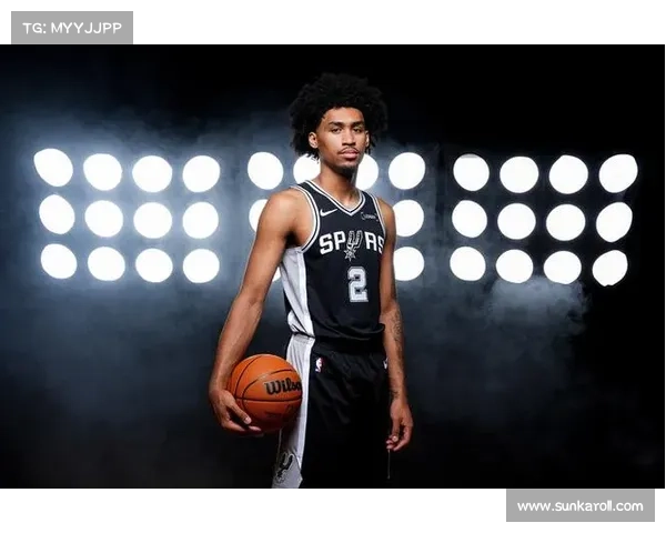 榜眼哈珀首秀亮眼表现 半场5中4高效斩获9分2助